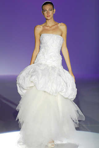 vestidos_de_novia_2010_jesus_del_pozo