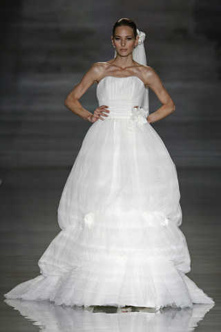 vestidos_de_novia_pronovias_2010