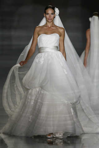 vestidos_de_novias_pronovias_2010