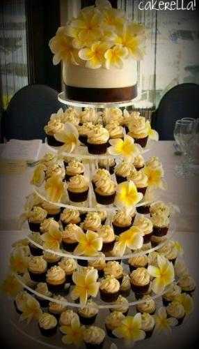 Towers wedding cupcakes2
